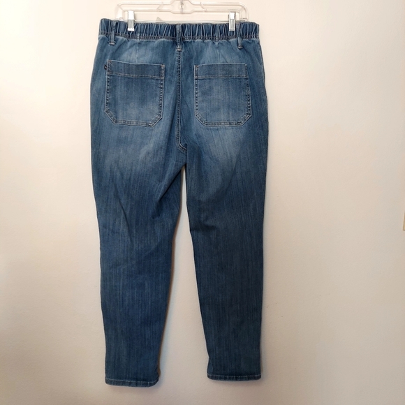 Judy Blue Woman's Jogger Size 15/32 - Picture 3 of 6